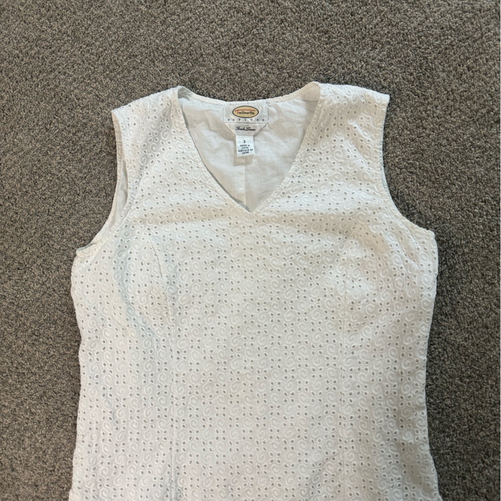 Talbots Petites White Linen Eyelet Tank Size 2